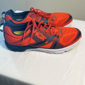 Hoka speed Tracer 2 running shoes, men size 11